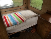 CC34 - Bett - (Trödeltrupp)