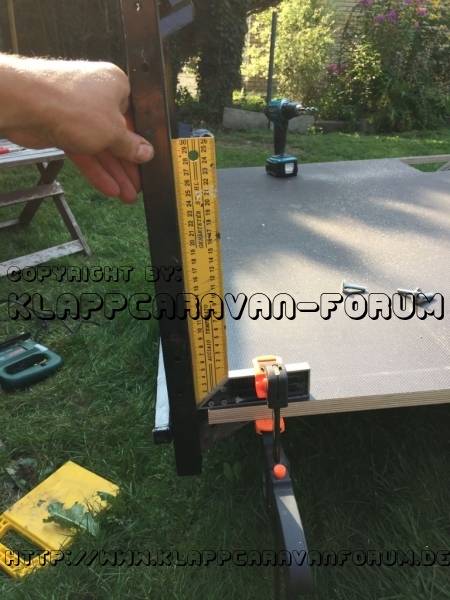 19_möglichts_gerade_montage_web