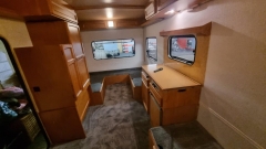 ..Möbel wieder eingebaut