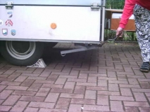 Falter mit allen Stützen festsetzen