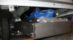 Unterbodenwanne mit Vorzelt beladen