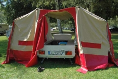 SK12 - Mit Vorzelt auf Hauptwagen falten 05