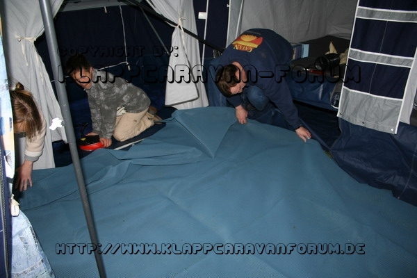 Auslegen des Teppichs