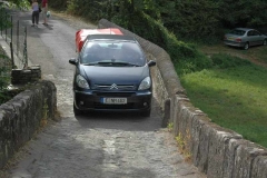 Manchmal gehts halt eng zu - 2 - Brücke bei Conques - Aveyron