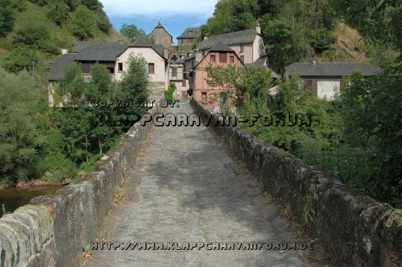Manchmal gehts halt eng zu - Die Pont Romain bei Conques - Aveyron