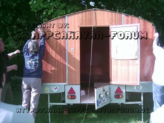 Aufbau Scholz Brüderchen - Spannen und sichern der Dachzeltplane