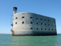 fort boyard (640x480) (480x360) (240x180)